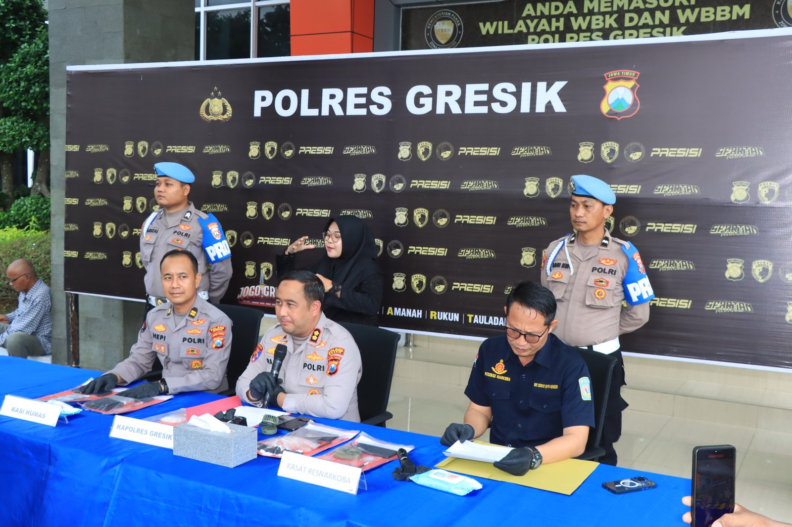Polres Gresik Ringkus Jaringan Narkoba Lintas Kota Gresik dan Surabaya, Sita 68,211 Gram Sabu