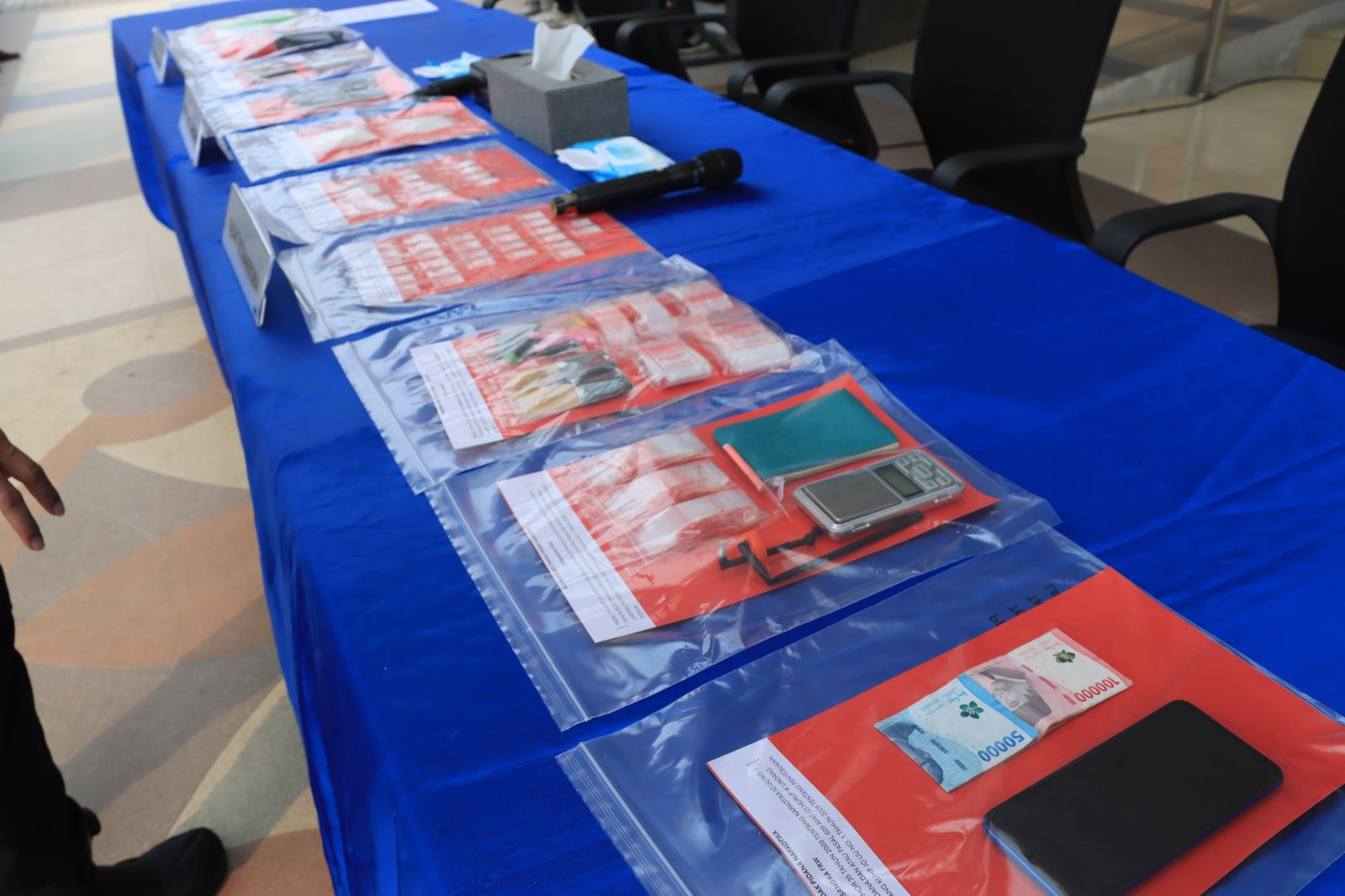 Polres Gresik Bongkar Jaringan Narkoba Madura-Gresik, Sita 209 Gram Sabu dan Selamatkan Ribuan Jiwa