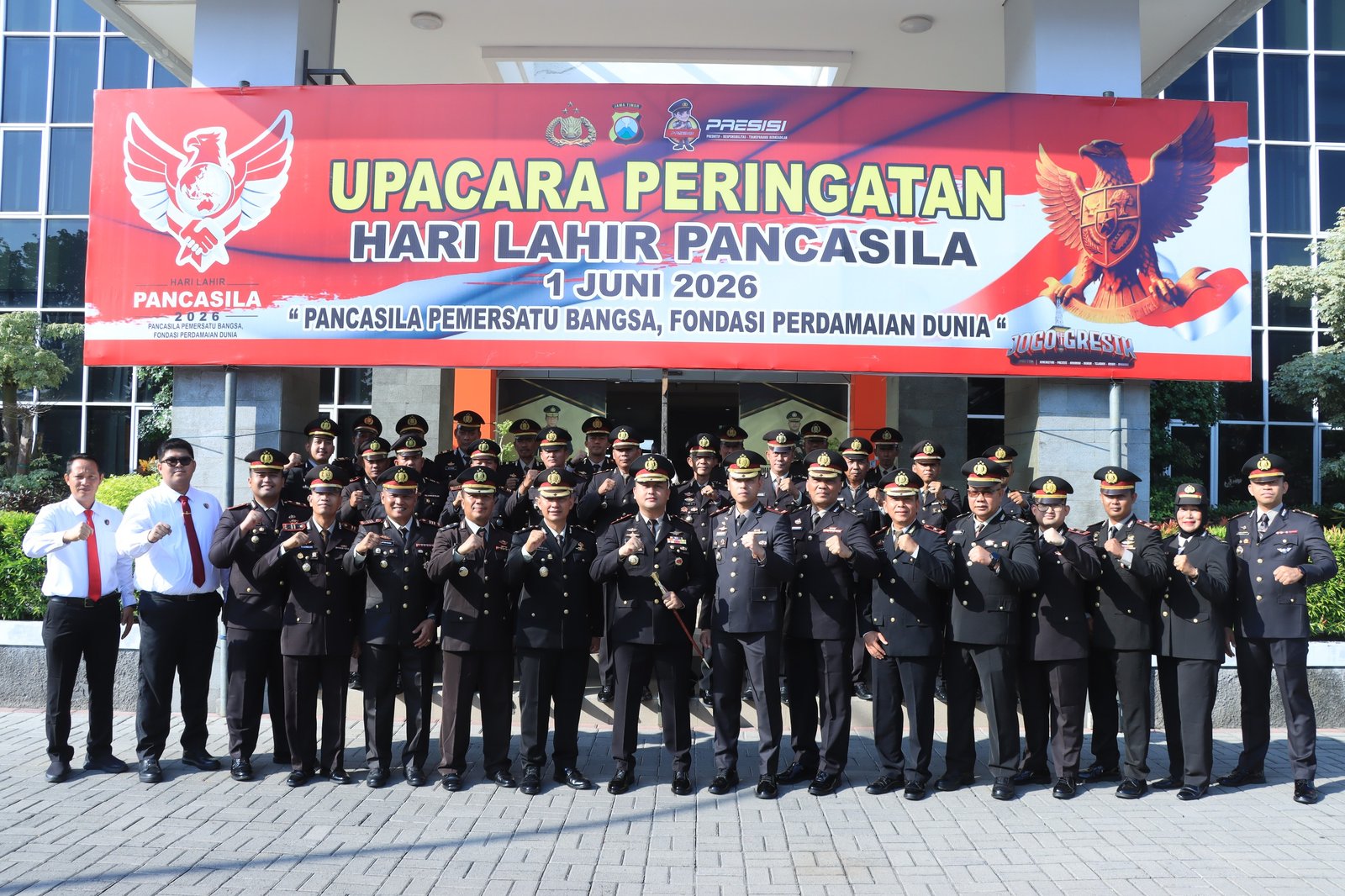 Kapolres Gresik Pimpin Upacara Hari Pancasila 2026, Ajak Personel Bumikan Nilai-Nilai Pancasila