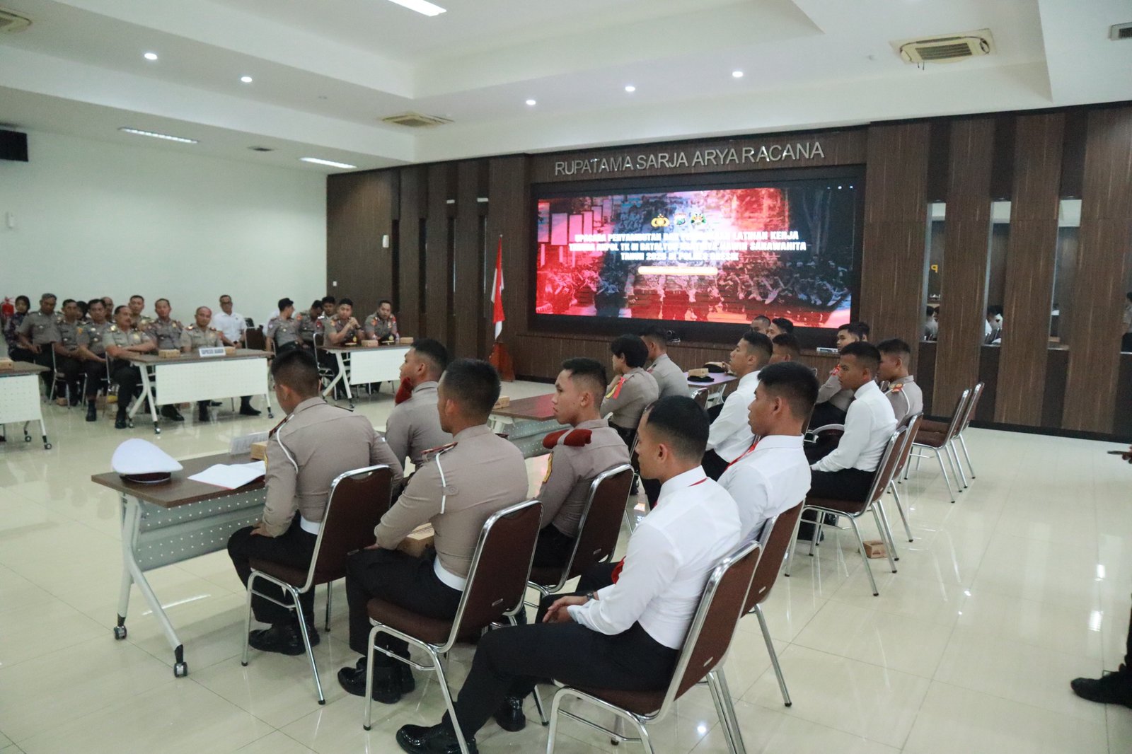 Polres Gresik Terima 15 Taruna Akpol Angkatan 58, Kapolres Tekankan Penguatan Pengalaman Lapangan