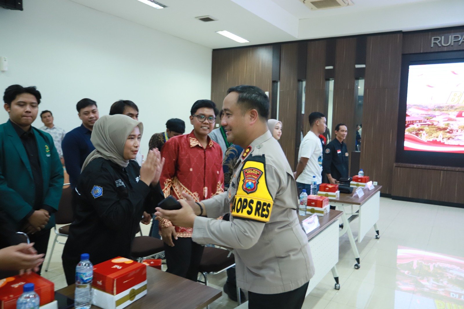 Polres Gresik Gandeng Mahasiswa dan Tokoh Masyarakat Perkuat Persatuan di Era Digital